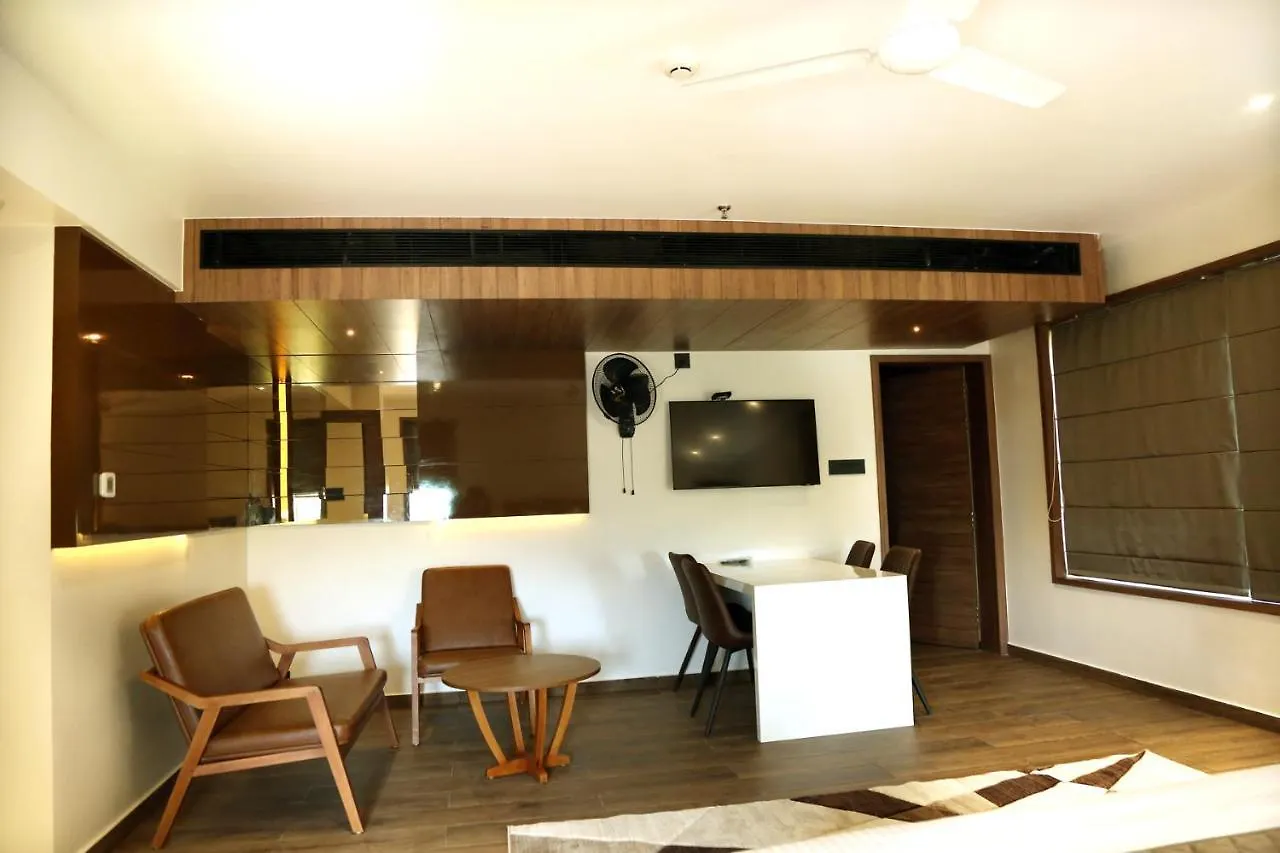 Crystal Suites Badagara