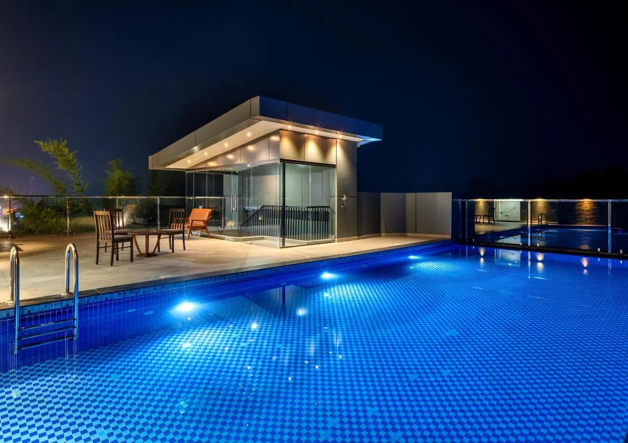 Crystal Suites Badagara